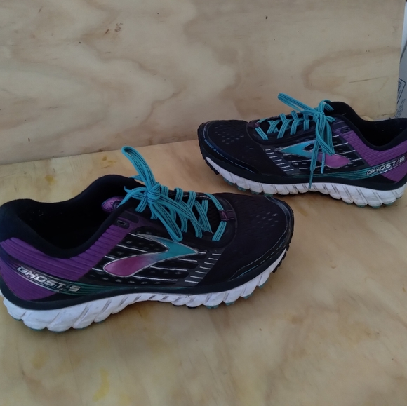 brooks ghost 8.5 wide